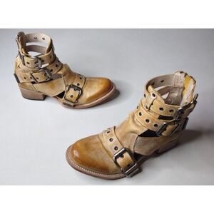 Freebird Grace Banana Leather Booties with Slipcovers Size 9